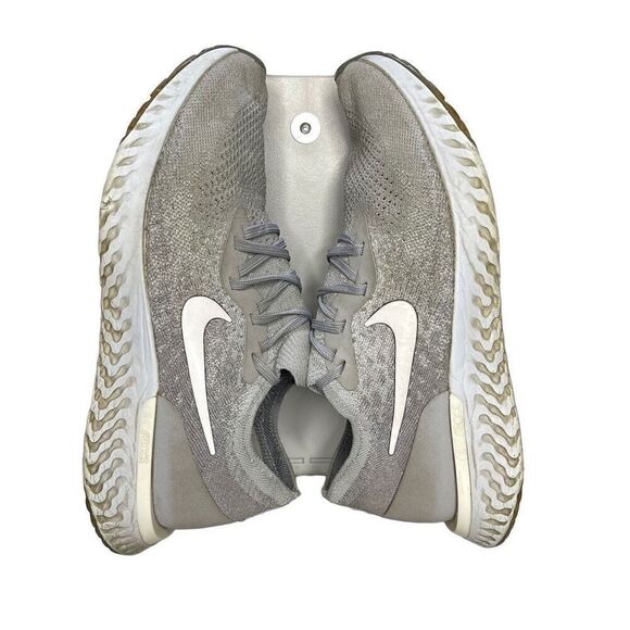 Nike Epic React Flyknit Women’s Size 7.5 Wolf Grey Running Sneakers AQ0067-002 - Picture 6 of 9
